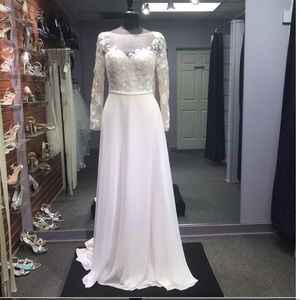 Lia Mia - Style OC2027 - Size 10 - Ivory/Sand